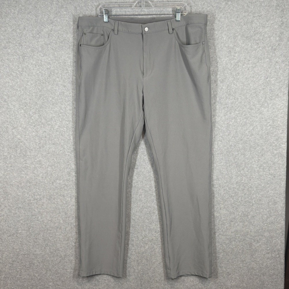 Greg Norman Shark Regular Fit Straight Leg Men's 40x32 Gray Chino Golf Pants EUC